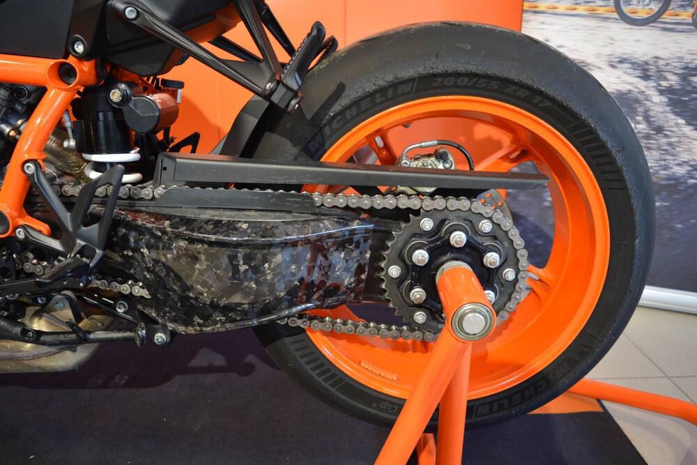 KTM 1290 Super Duke R (2022 - 23) (18)