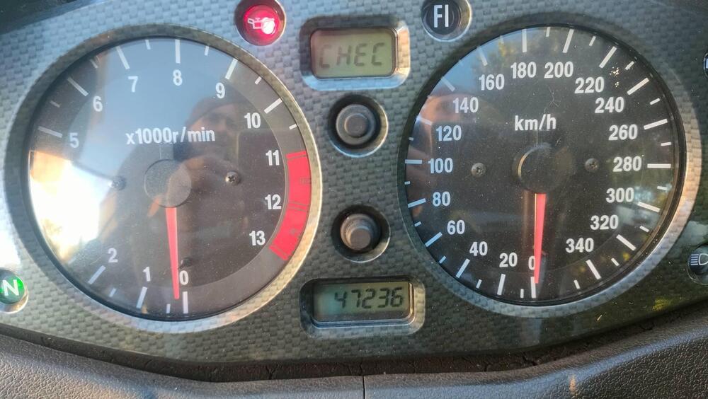 Suzuki GSX 1300 R Hayabusa (1999 - 06) (3)