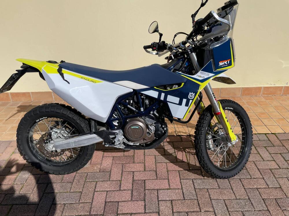 Husqvarna 701 Enduro (2023 - 25) (6)
