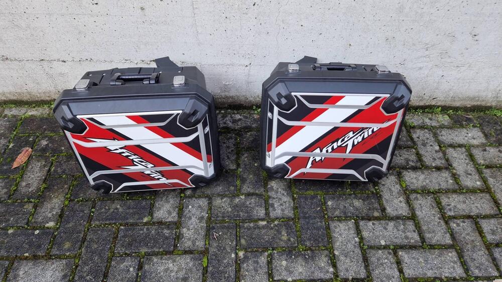 Honda Africa Twin CRF 1000L ABS (2016 - 17) (6)