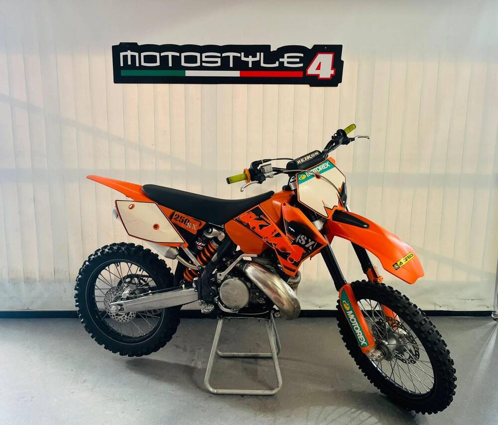 KTM 250 SX (2006)