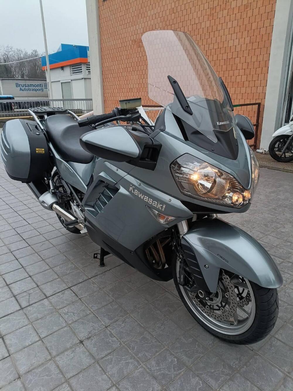 Kawasaki GTR 1400 (2007 - 09) (6)