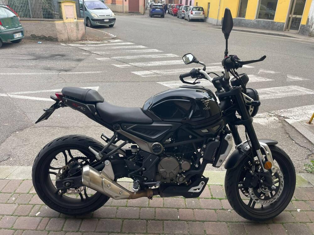 Voge Trofeo 300AC (2021 - 26) (2)