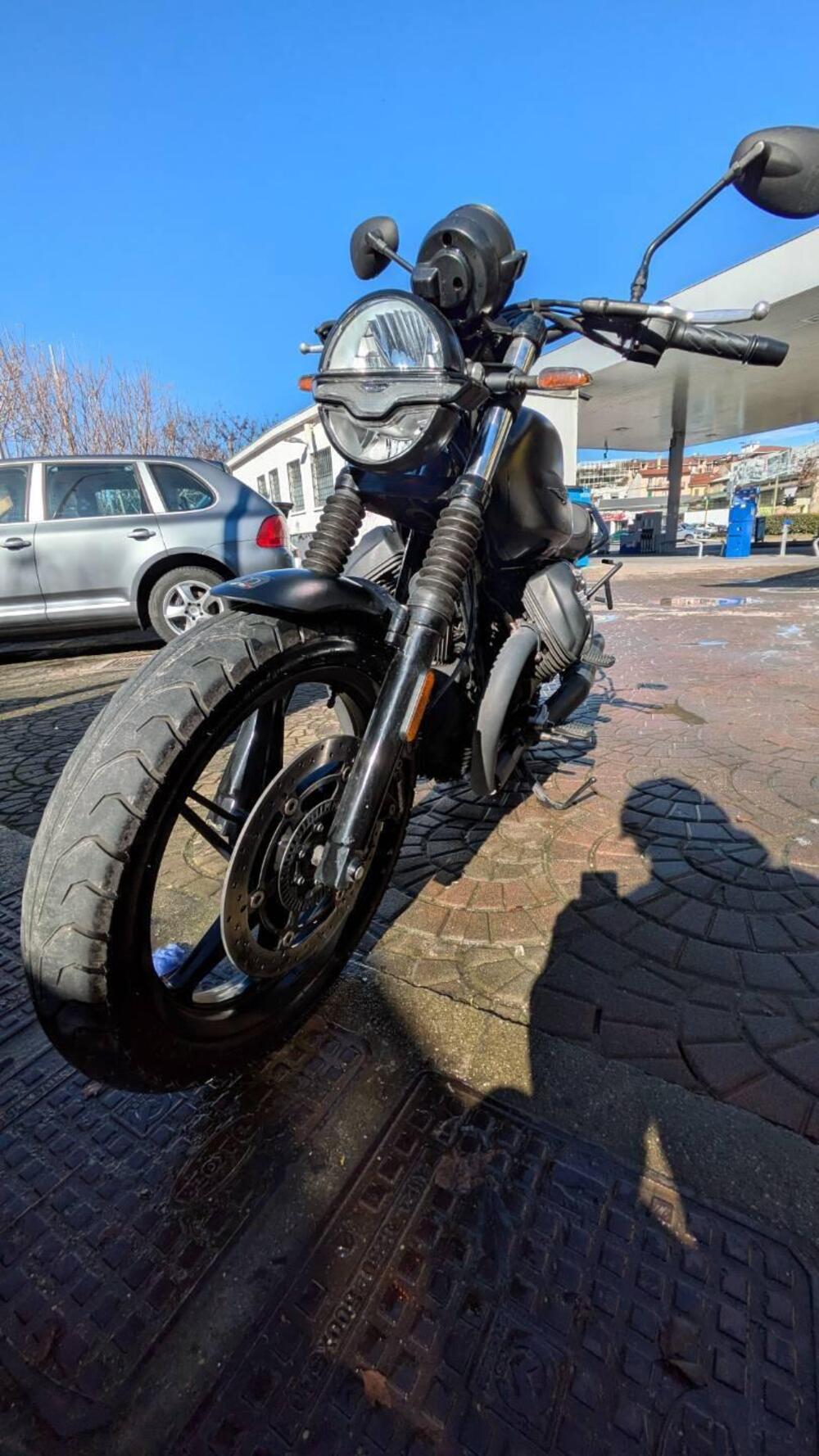 Moto Guzzi V7 Stone (2021 - 24) (7)