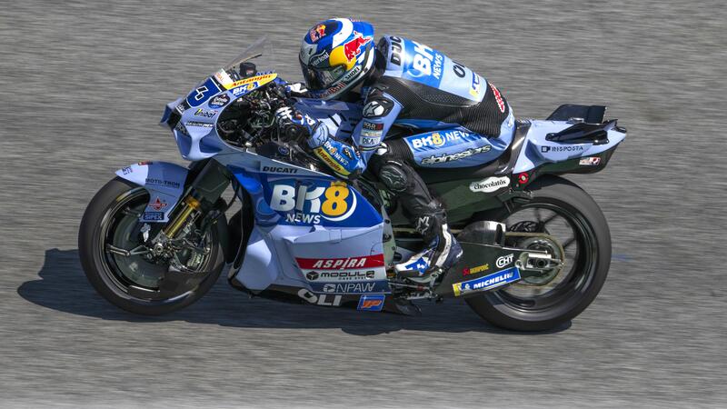 MotoGP 2026. Resoconto del 1&deg; giorno di test a Buriram: si riparte dai fratelli M&aacute;rquez: &Aacute;lex primo, Marc 2&deg; e cerca gi&agrave; il limite (due scivolate). Fabio Quartararo impreca contro la M1 [RISULTATI e VIDEO]