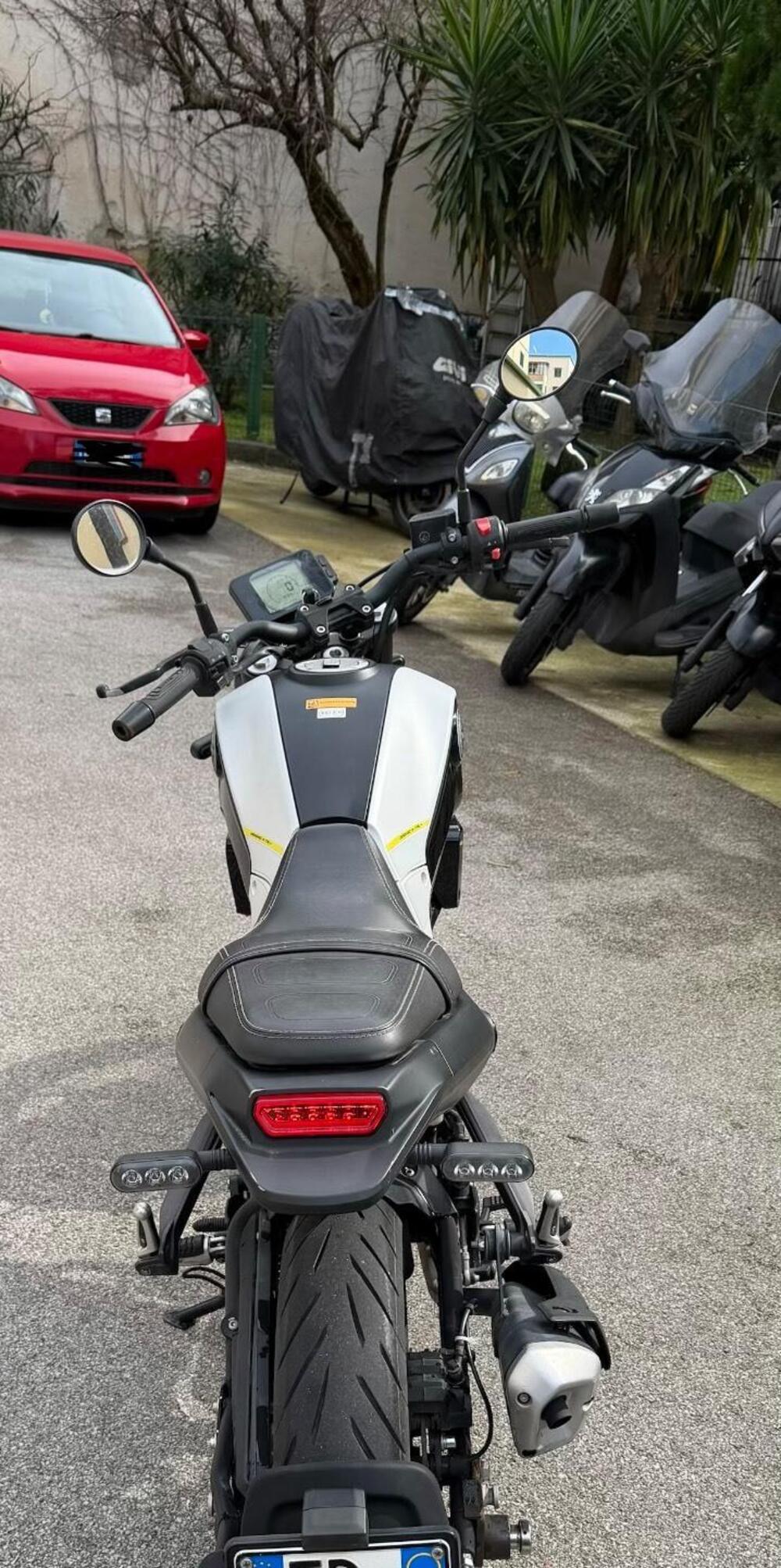 Benelli Leoncino 125 (2022 - 25) (4)