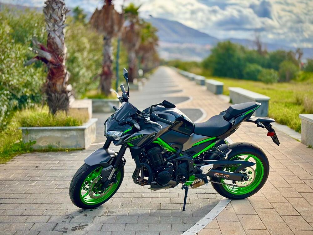 Kawasaki Z 900 (2021 - 24) (2)