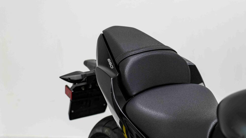 Kawasaki Z 650 (2017 - 19) (10)