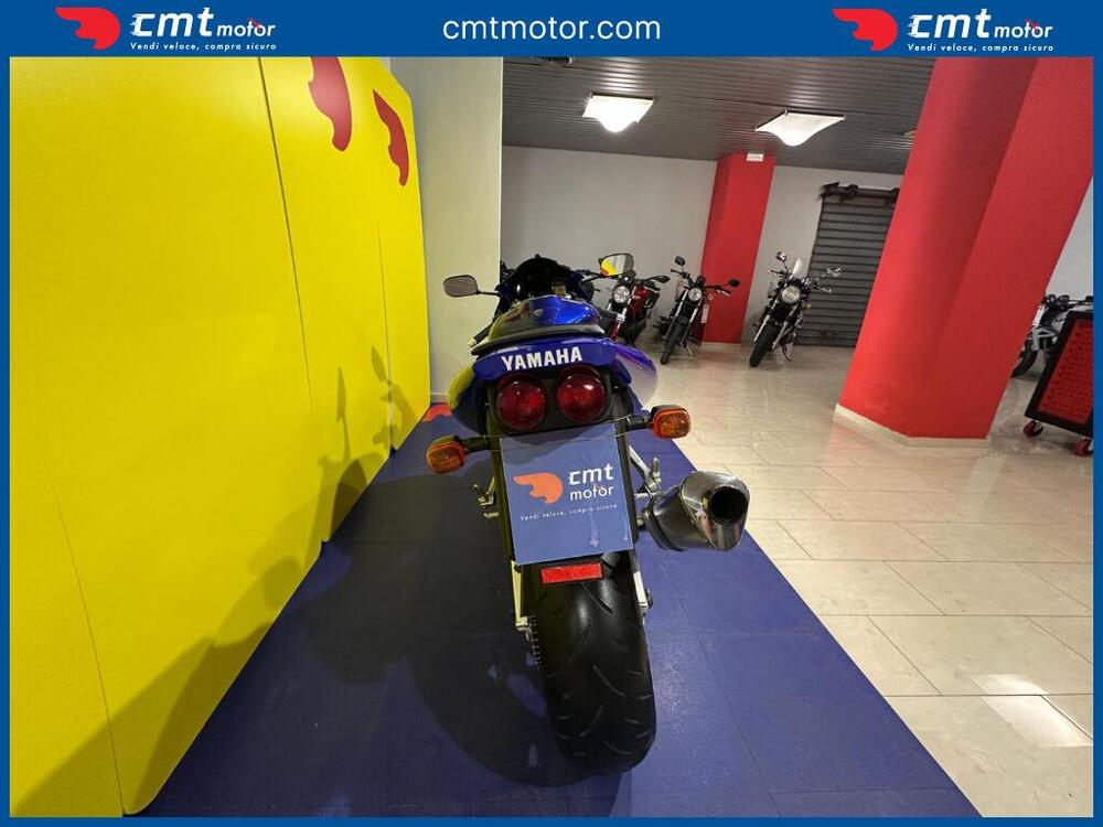 Yamaha YZF R1 (1998 - 99) (7)