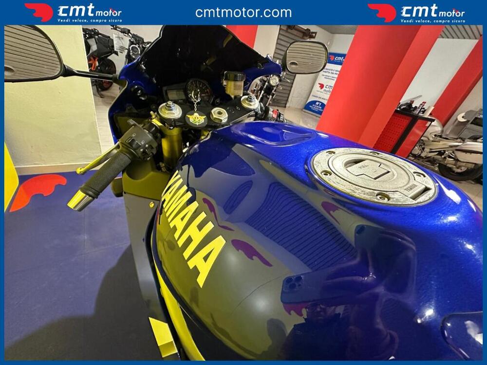 Yamaha YZF R1 (1998 - 99) (14)