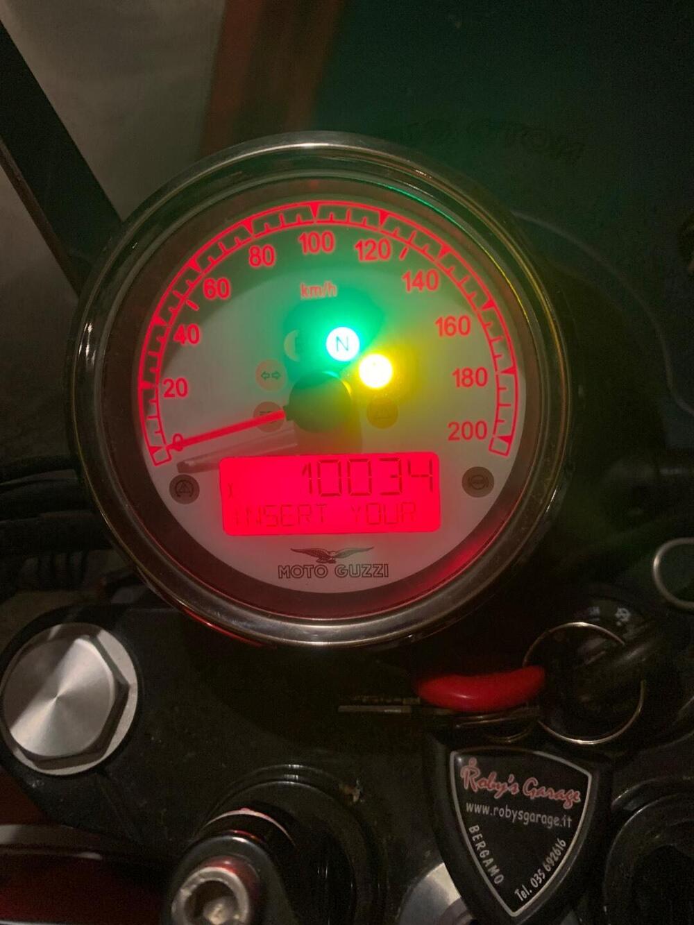 Moto Guzzi V9 Roamer (2016 - 18) (5)