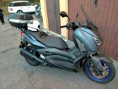 Yamaha X-Max 300 (2021 - 24) usata