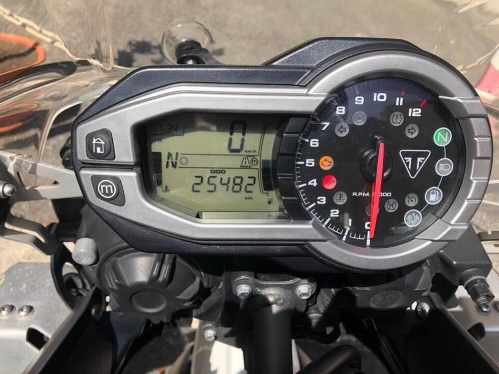 Triumph Tiger 800 XRx (2015 - 17) (9)