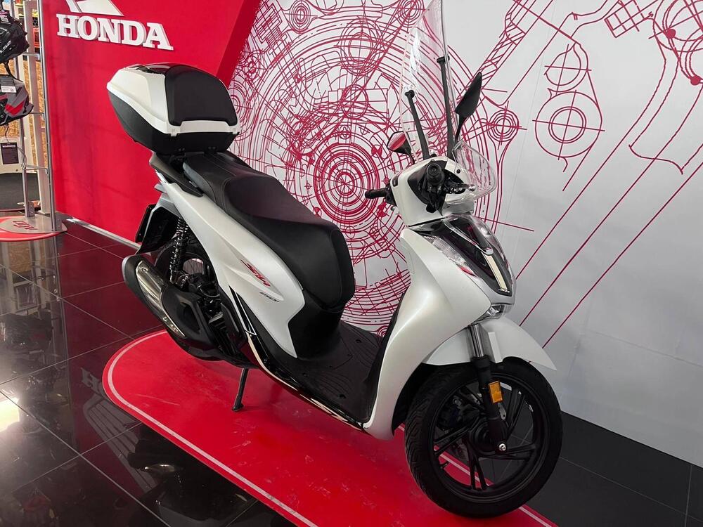 Honda SH 150i Sport (2022 - 23) (2)
