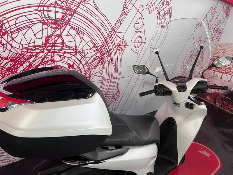 Honda SH 150i Sport (2022 - 23) (3)