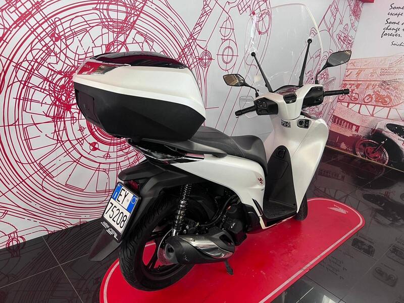 Honda SH 150i Sport (2022 - 23) (4)