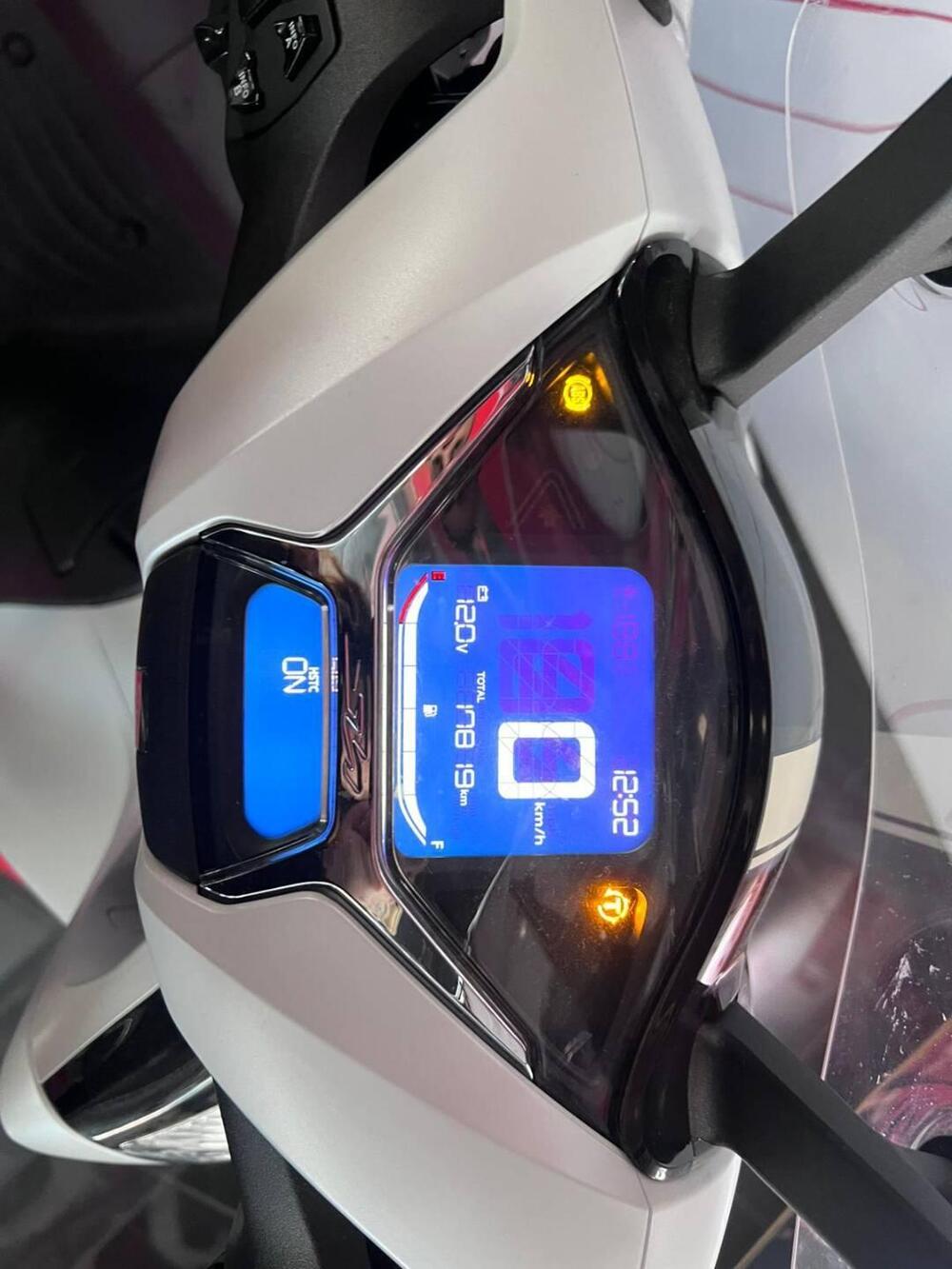 Honda SH 150i Sport (2022 - 23) (9)