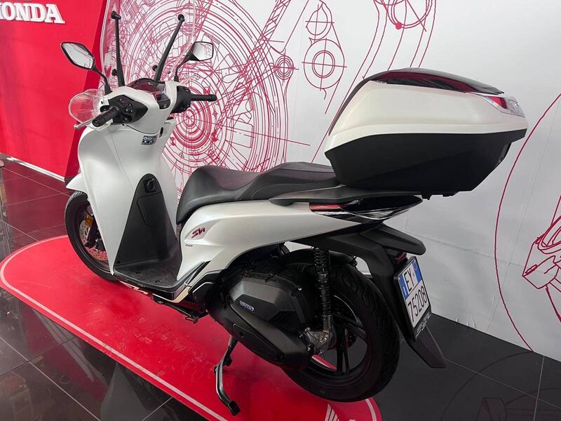 Honda SH 150i Sport (2022 - 23) (7)