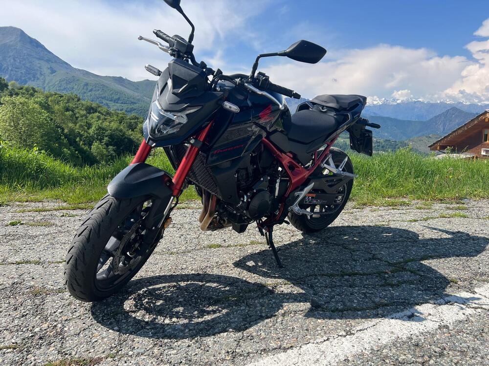 Honda CB 750 Hornet (2023 - 24) (7)