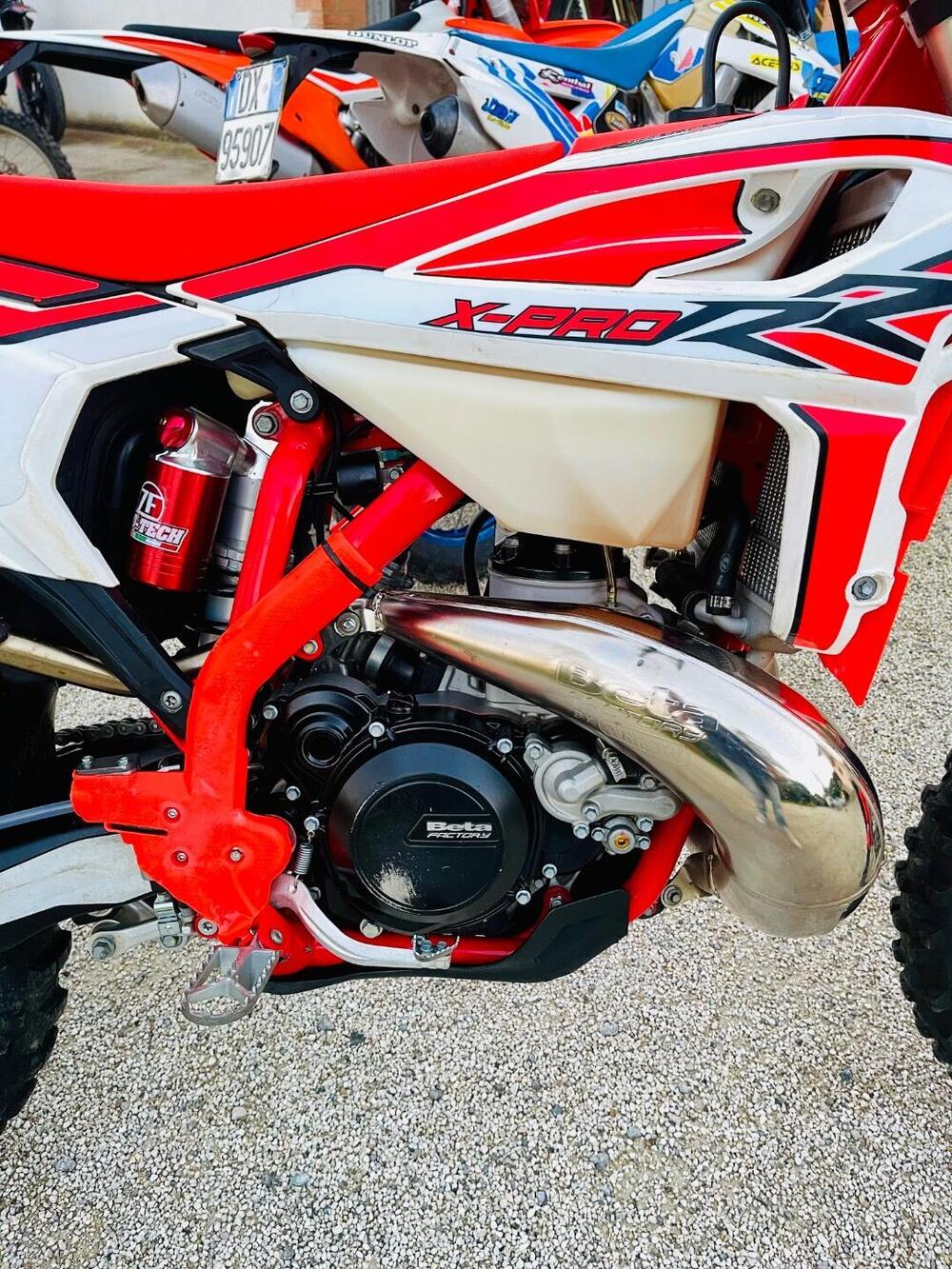 Betamotor RR X-PRO 300 2T Enduro (2025) (4)