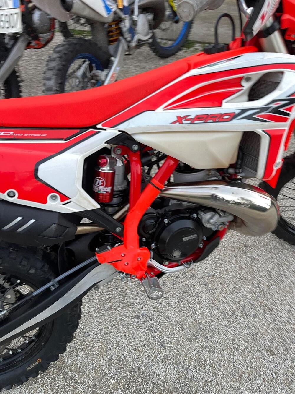 Betamotor RR X-PRO 300 2T Enduro (2025) (9)