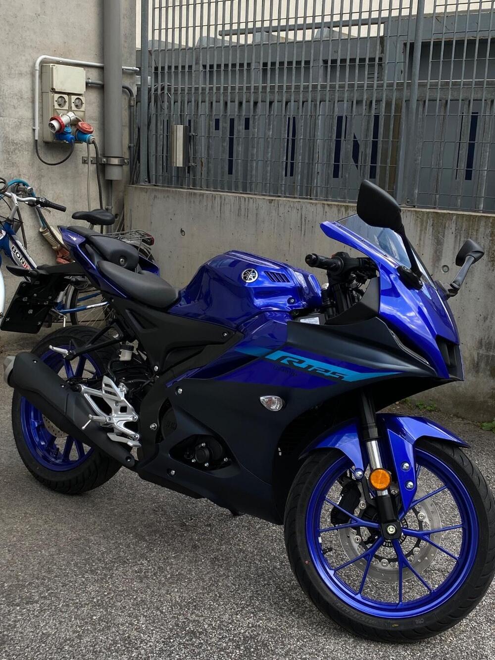 Yamaha YZF R125 (2023 - 26) (2)