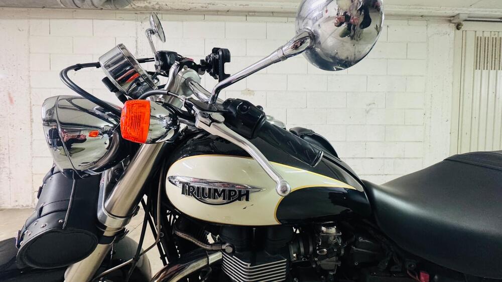Triumph Speedmaster 865 (2005 - 10) (2)