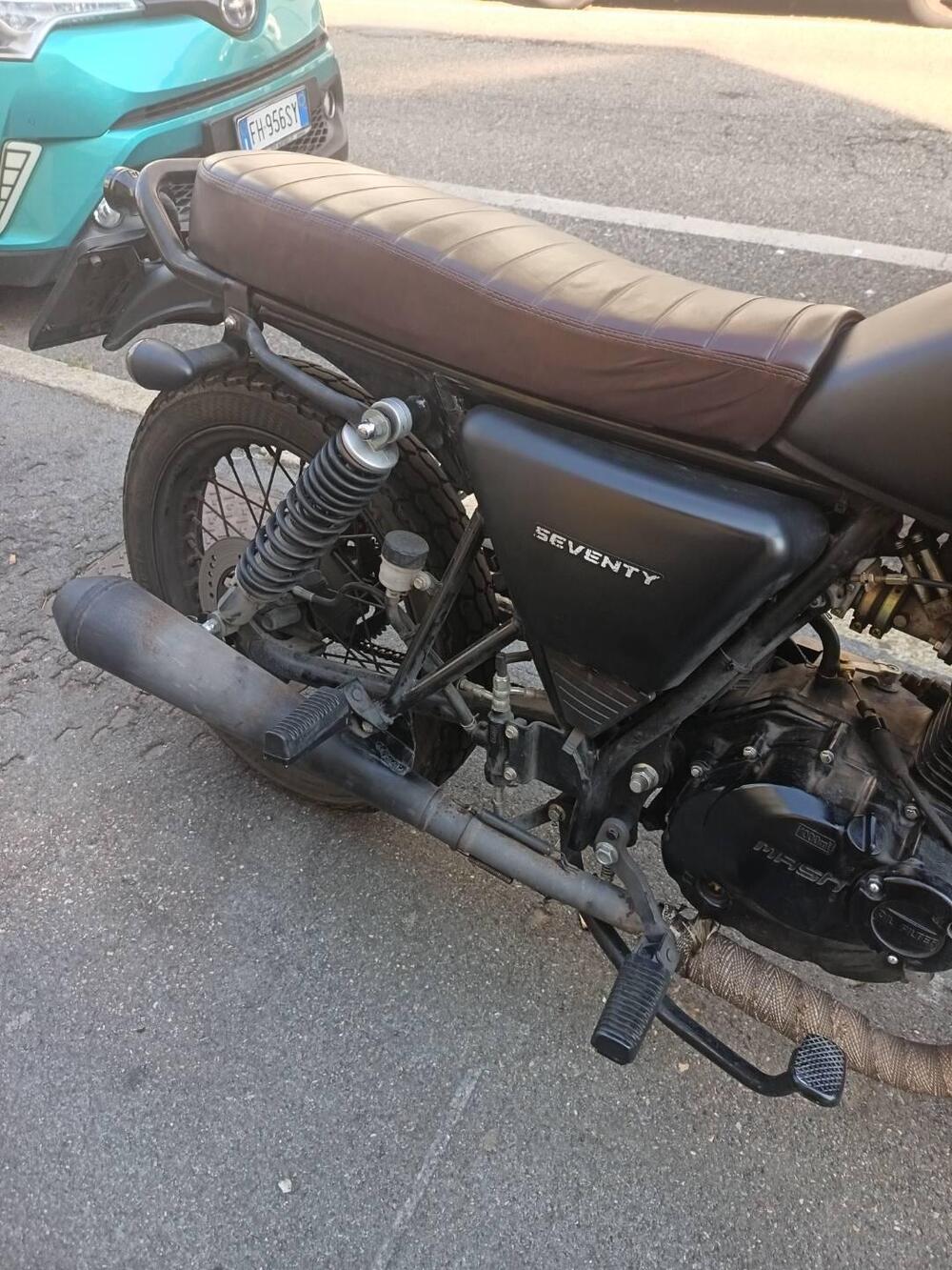 Mash Italia Seventy 125 (2021 - 25) (3)