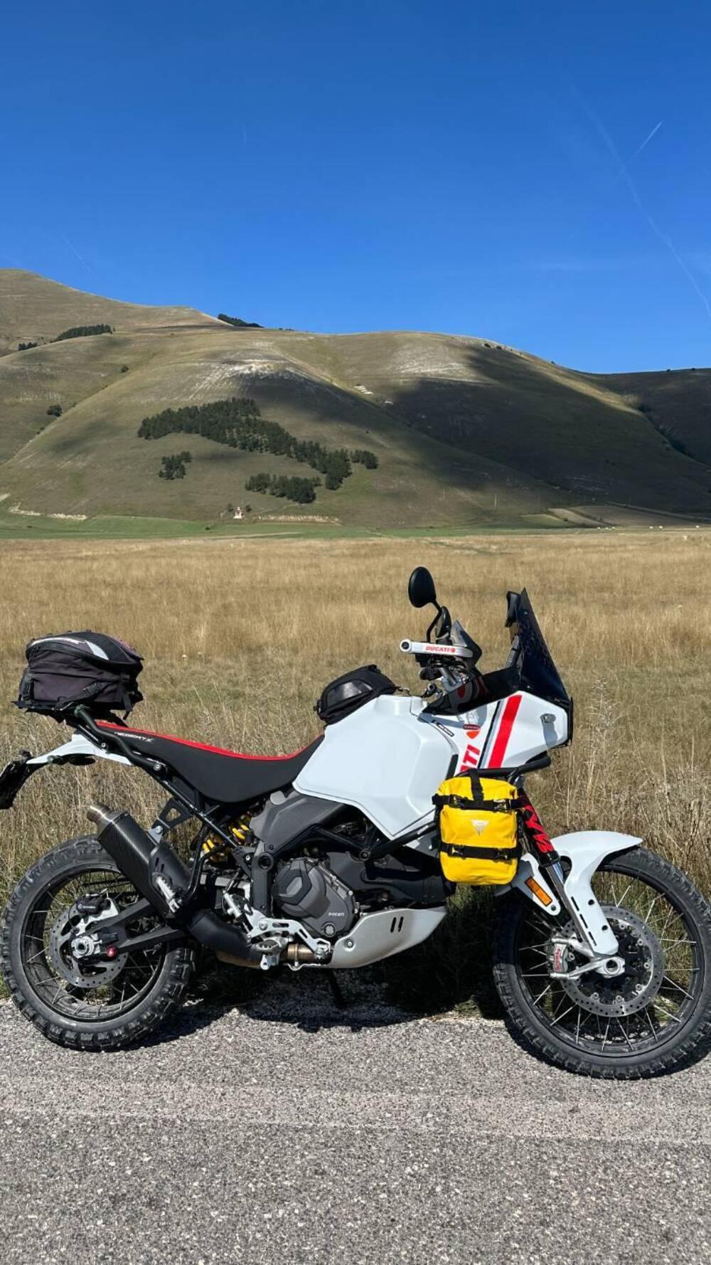 Ducati DesertX (2022 - 25) (2)