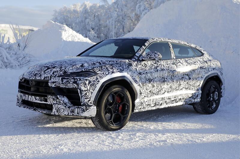 Lamborghini Urus Performante torna ibrida: debutta la nuova versione plug-in ad alte prestazioni