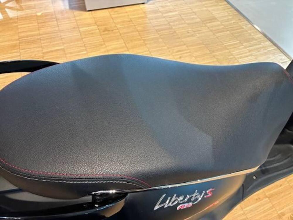 Piaggio Liberty 125 3V S ABS (2021 - 24) (4)