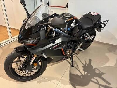 Honda CBR 650 R (2021 - 23) usata