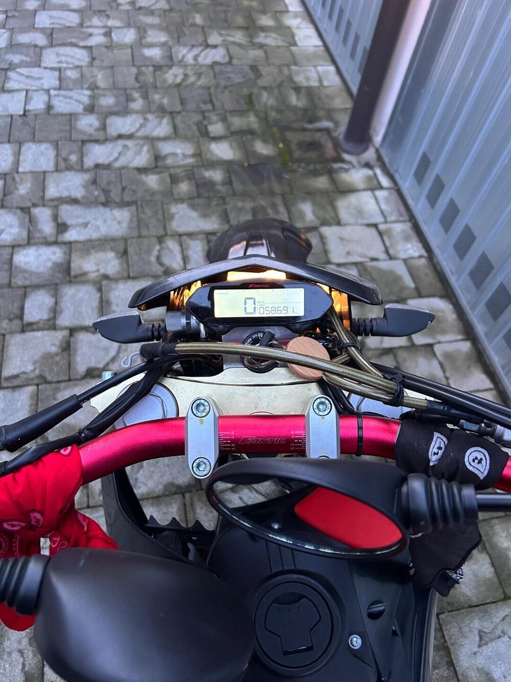 Fantic Motor XMF 125 Motard Competition 4T (2023 - 24) (7)