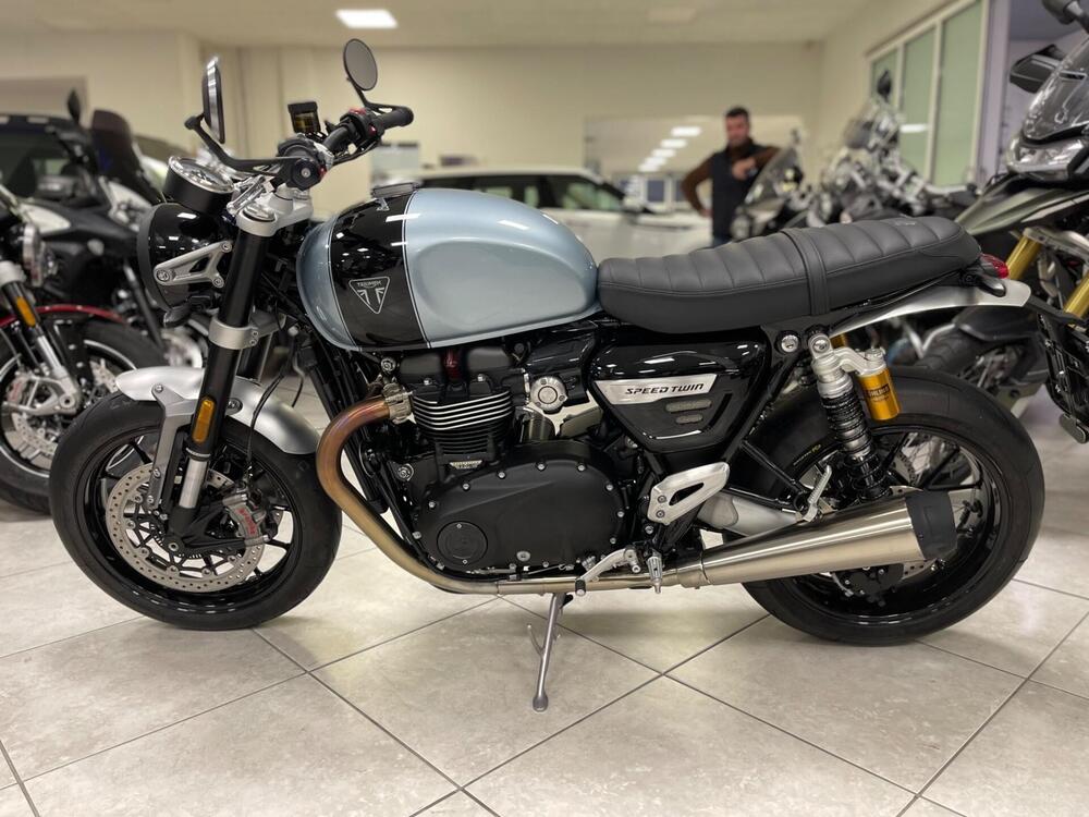Triumph Speed Twin 1200 Breitling Limited Edition (2022 - 24) (6)