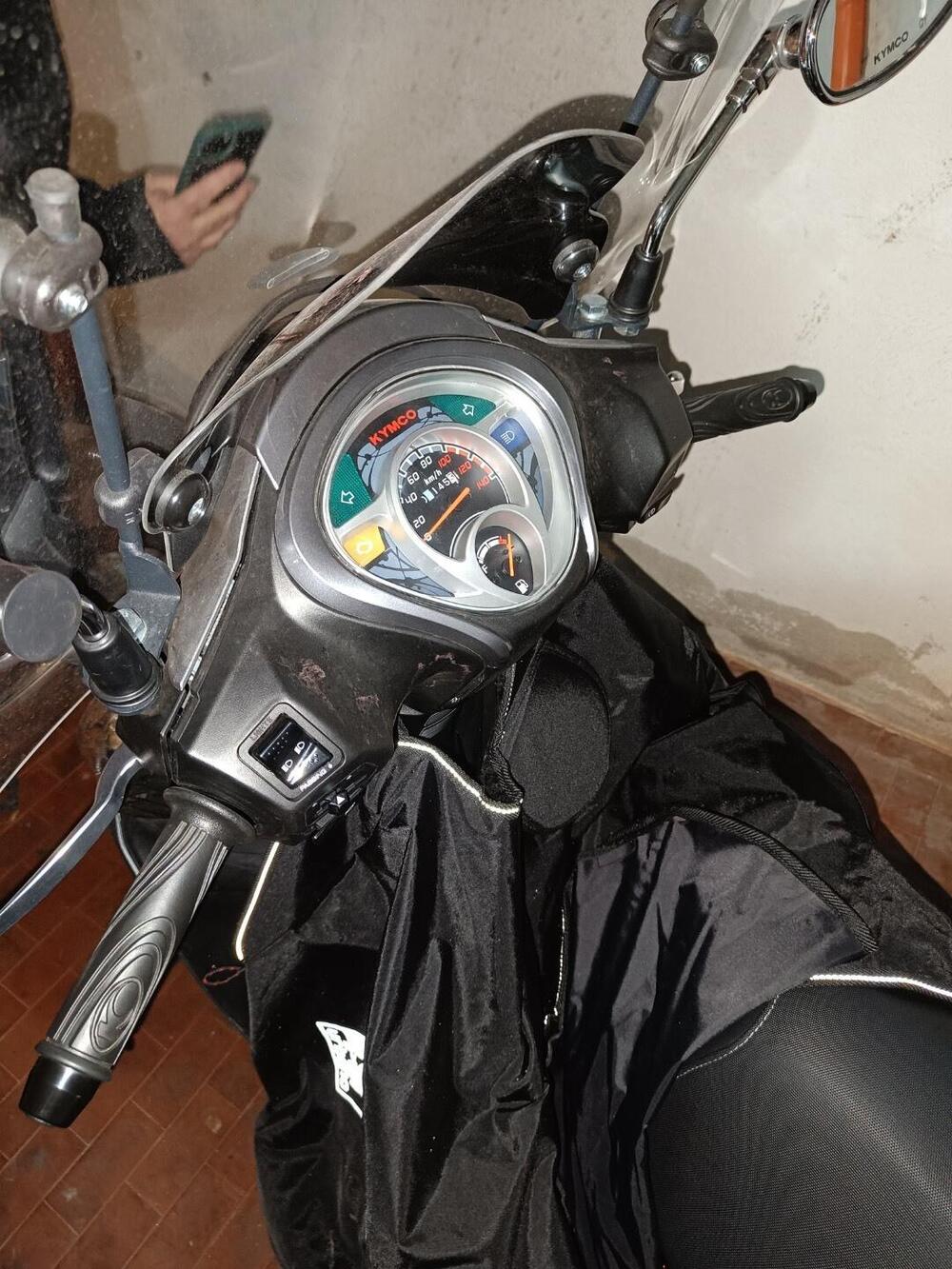 Kymco People 125i One (2021 - 25) (2)