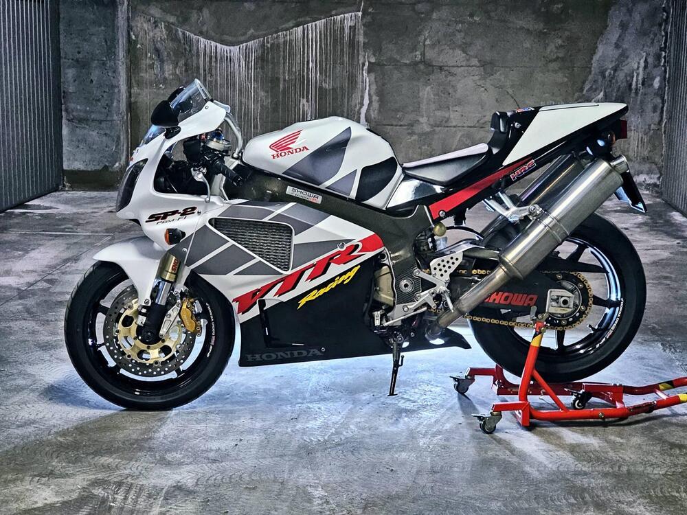 Honda VTR 1000 SP-2 (2002 - 06) (3)