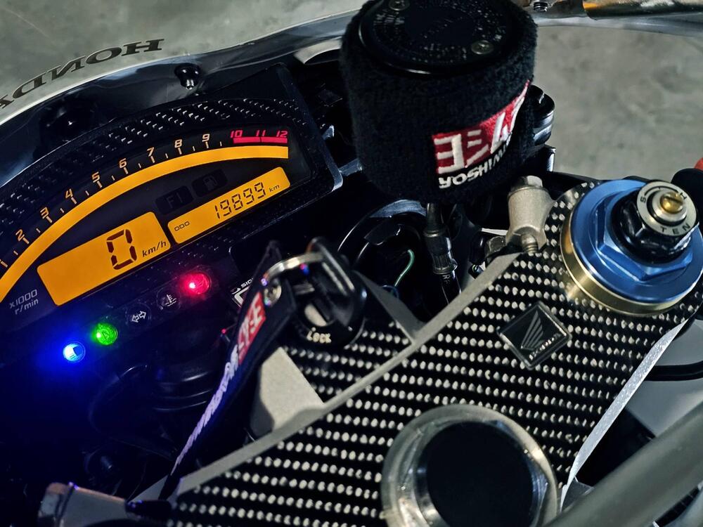 Honda VTR 1000 SP-2 (2002 - 06) (7)