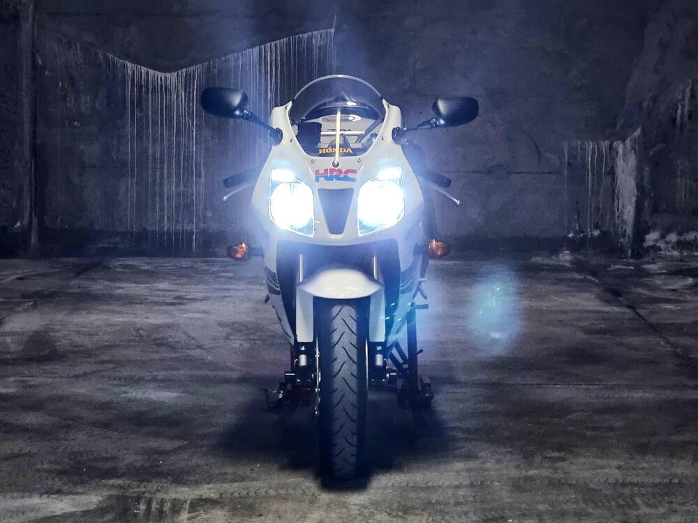 Honda VTR 1000 SP-2 (2002 - 06) (8)