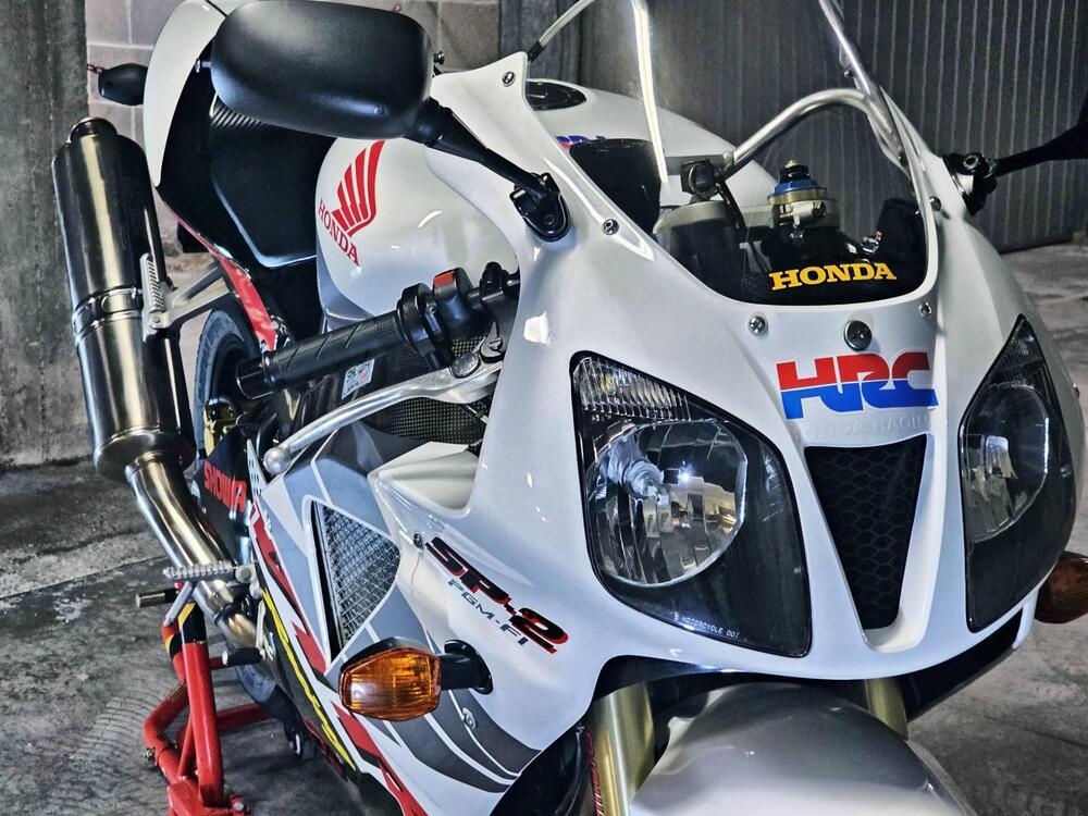 Honda VTR 1000 SP-2 (2002 - 06) (9)