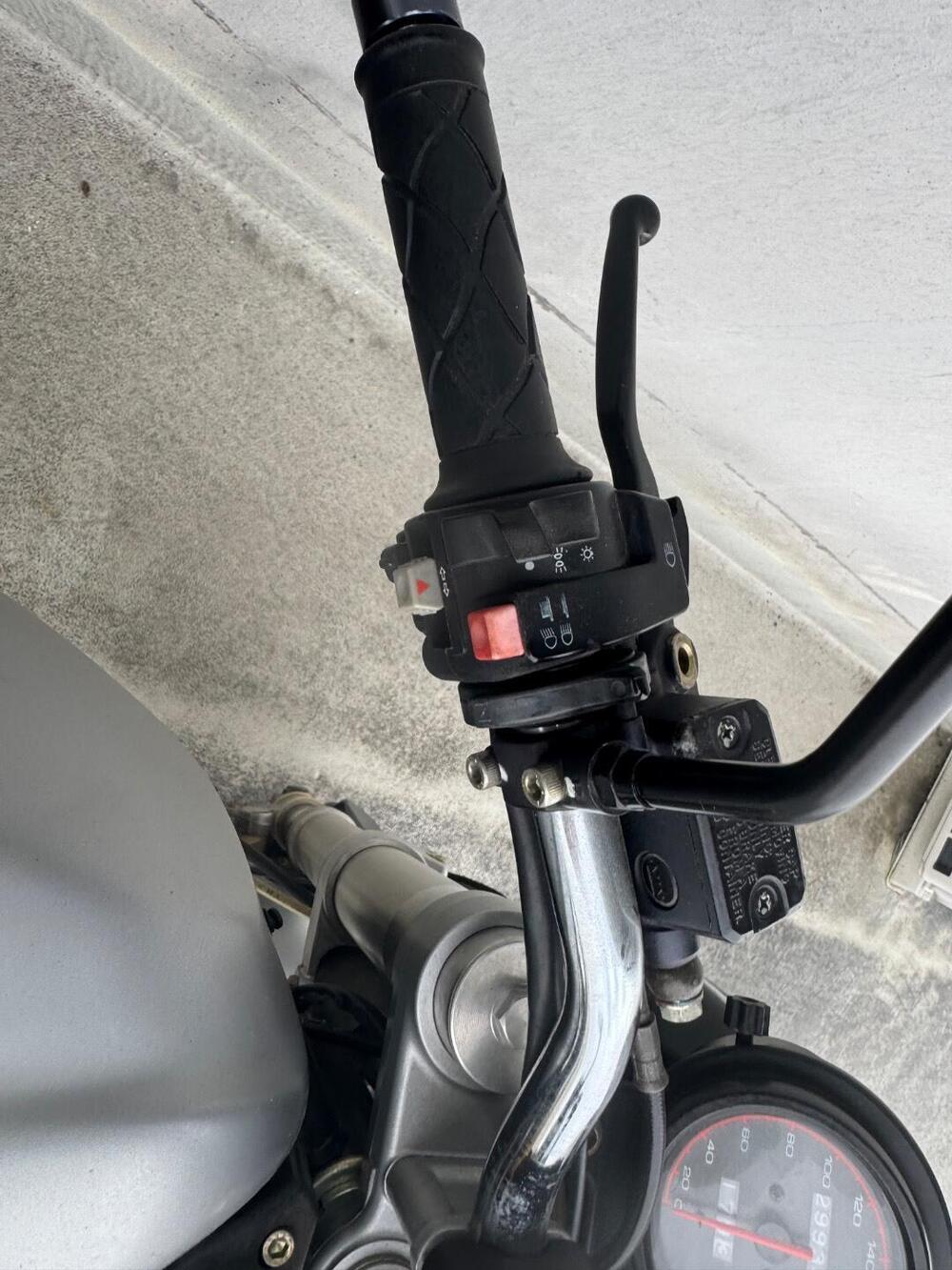 Ducati Monster 600 (1994 - 02) (5)