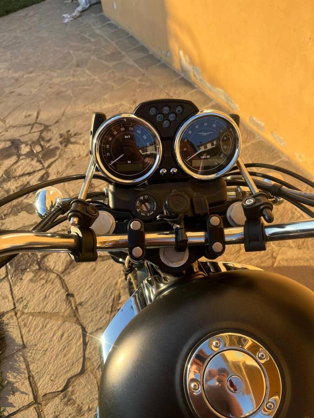 Moto Guzzi Nevada 750 Aquila Nera (2009 - 16) (4)