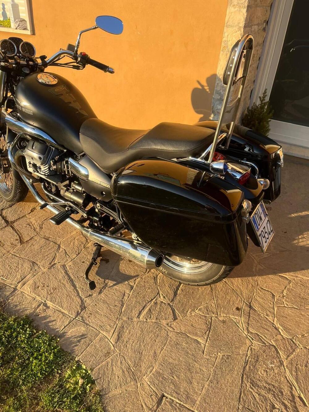 Moto Guzzi Nevada 750 Aquila Nera (2009 - 16) (3)