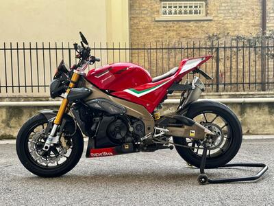 Aprilia Tuono 1000 (2003 - 04) usata