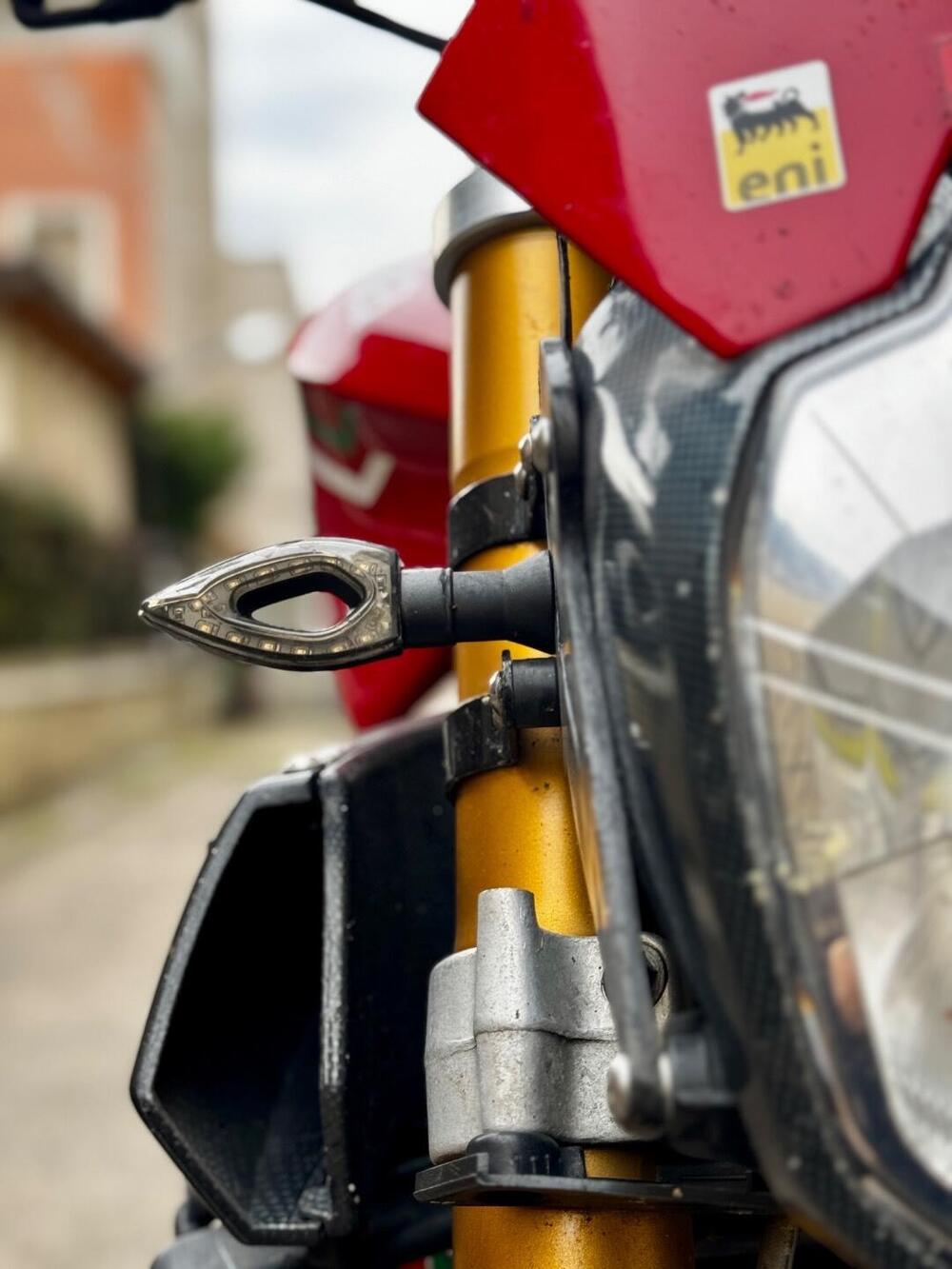 Aprilia Tuono 1000 (2003 - 04) (11)