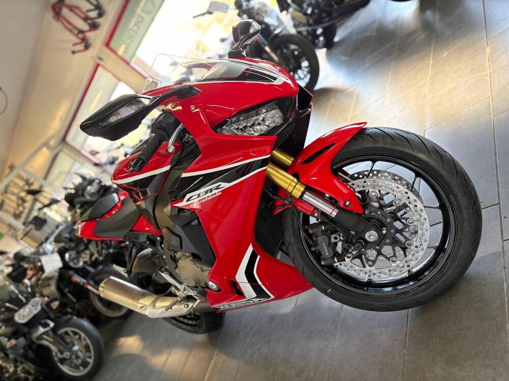 Honda CBR 1000 RR Fireblade (2017 - 19) (6)