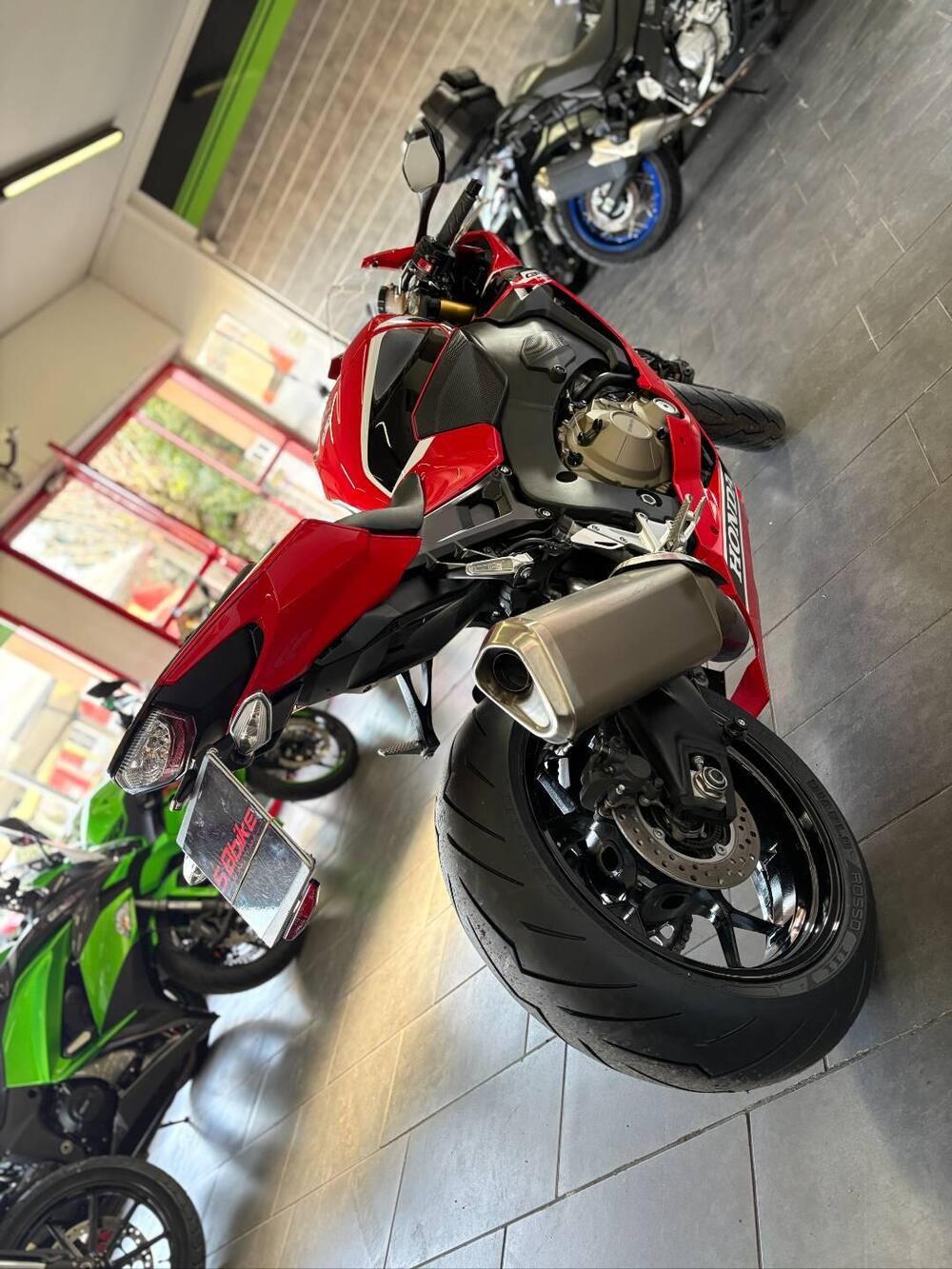 Honda CBR 1000 RR Fireblade (2017 - 19) (5)