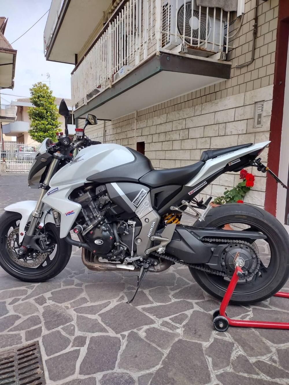 Honda CB 1000 R (2008 - 10) (3)