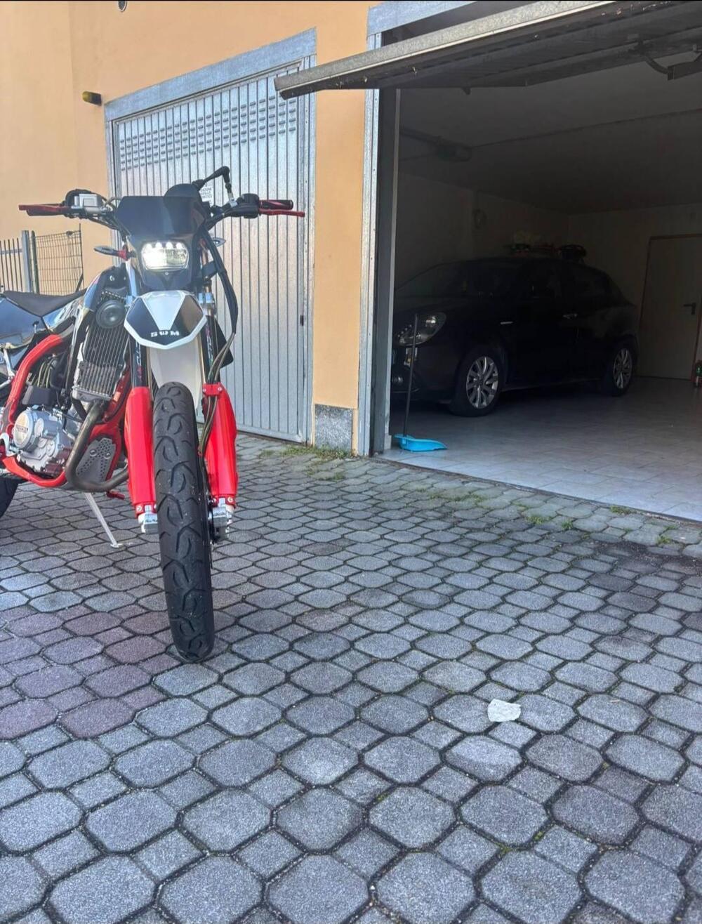 Swm RS 125 R (2017 - 20) (4)