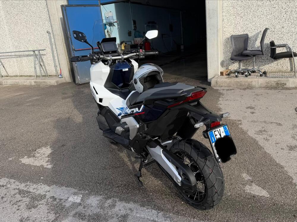 Honda X-ADV 750 Special Edition Adventure (2026) (2)
