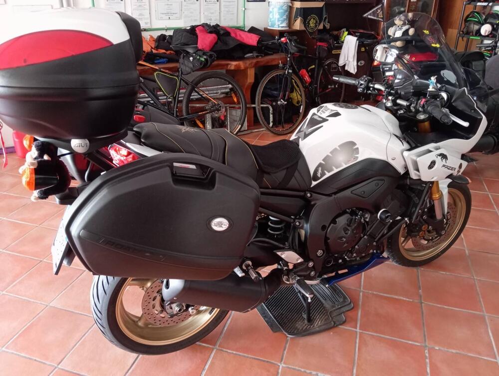 Yamaha FZ8 (2010 - 12) (4)